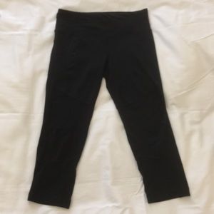 Reflex Activewear Black Capris size S